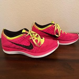 Nike Flyknit One Pink Lime Green Black size 7.5 EUC